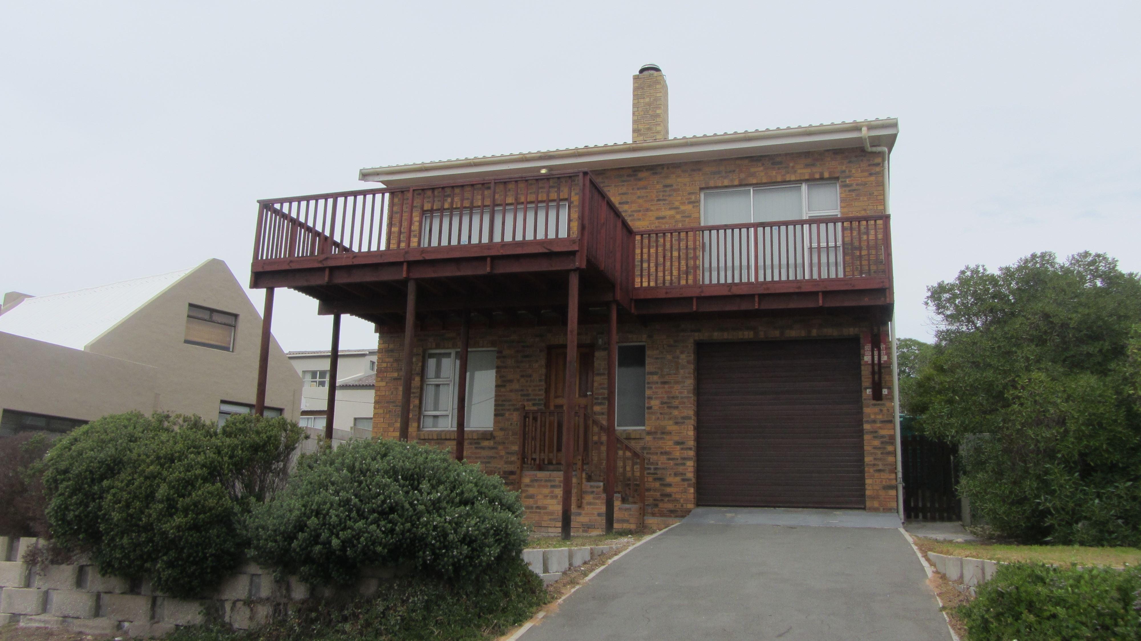 Blouvinstraat 22 | Accommodation Struisbaai