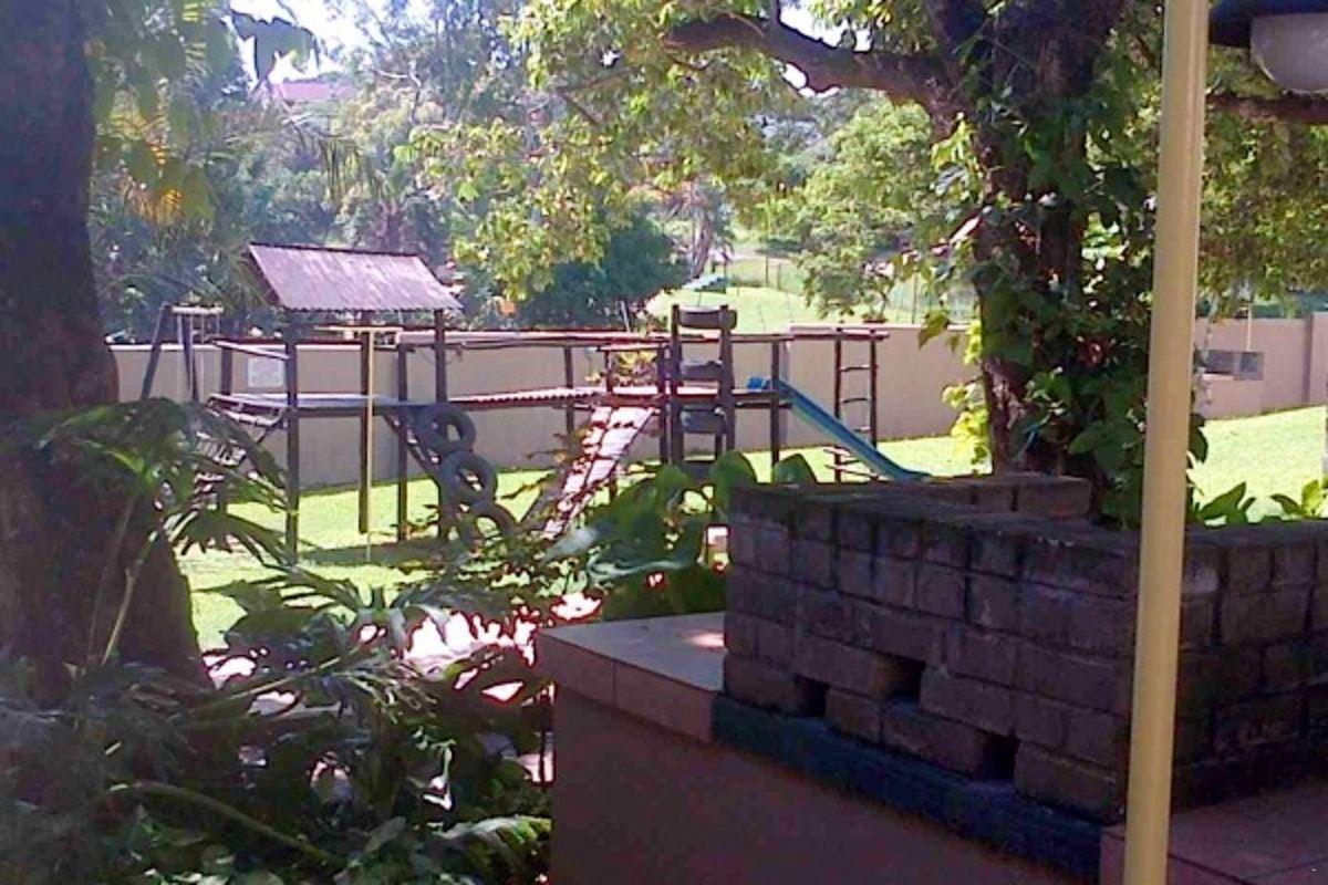 Tomeros 5 | Uvongo Self-catering