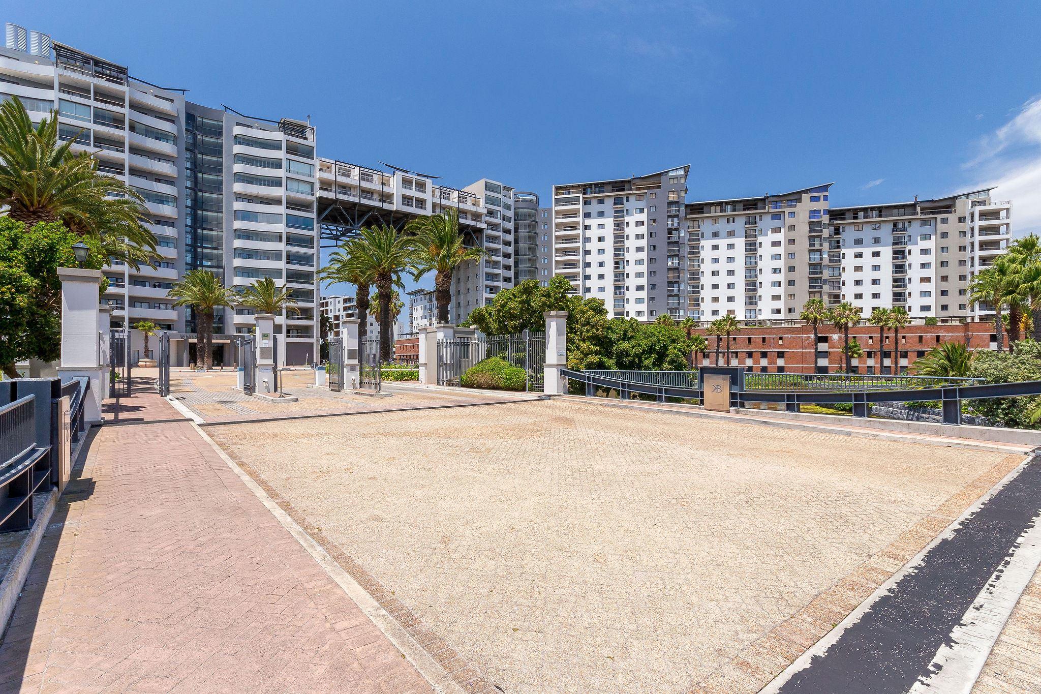 LAVIRA | Cape Town Specials