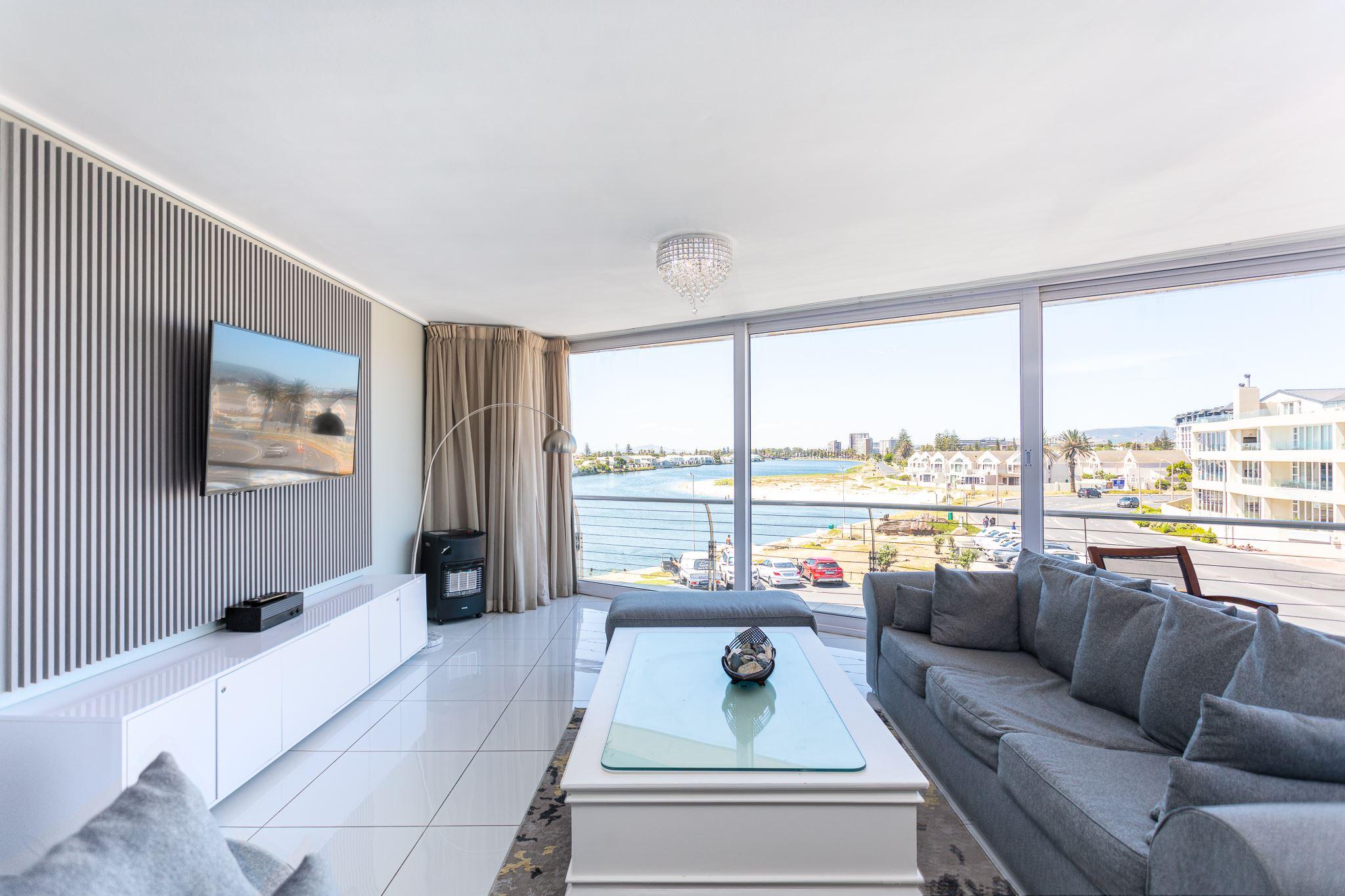 Lagoon Beach 237A by CTHA | Lagoon Beach Accommodation