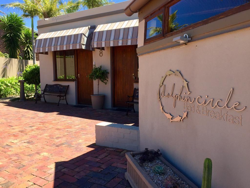 Dolphin Circle Bed and Breakfast | Plett Central Accommodation