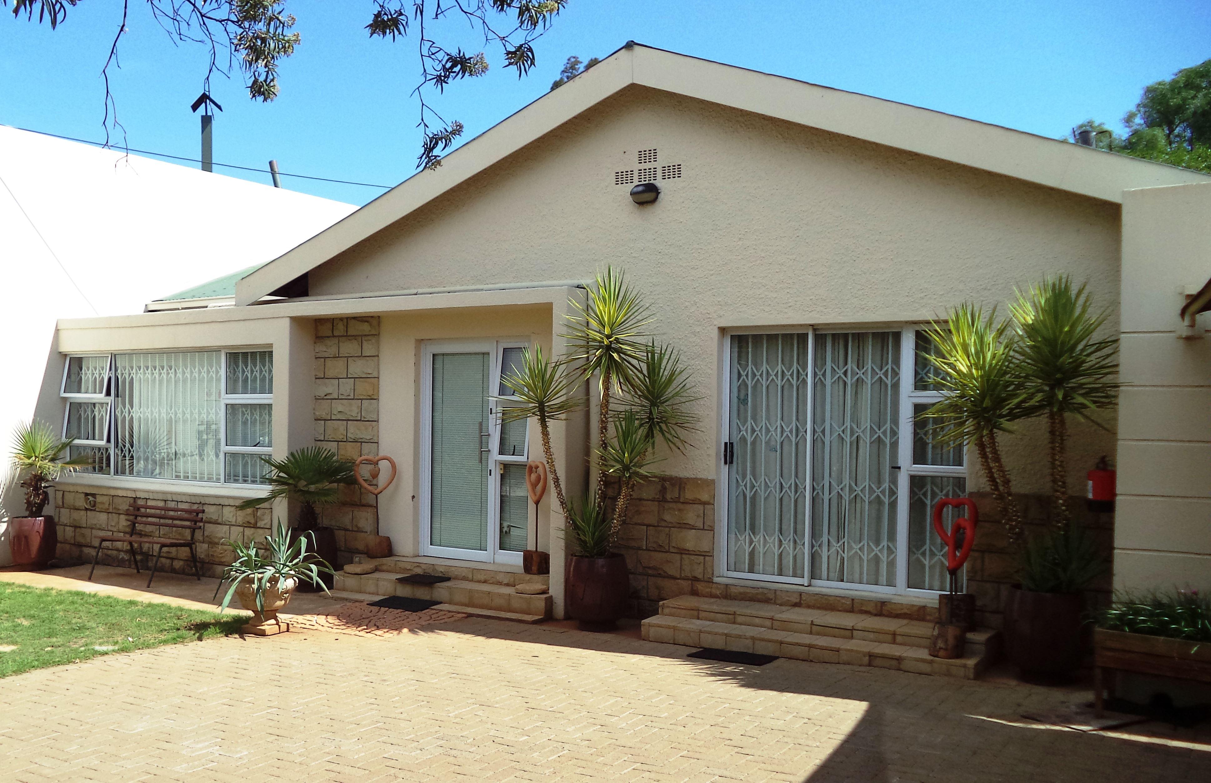 Anri Guesthouse | Dan Pienaar Accommodation