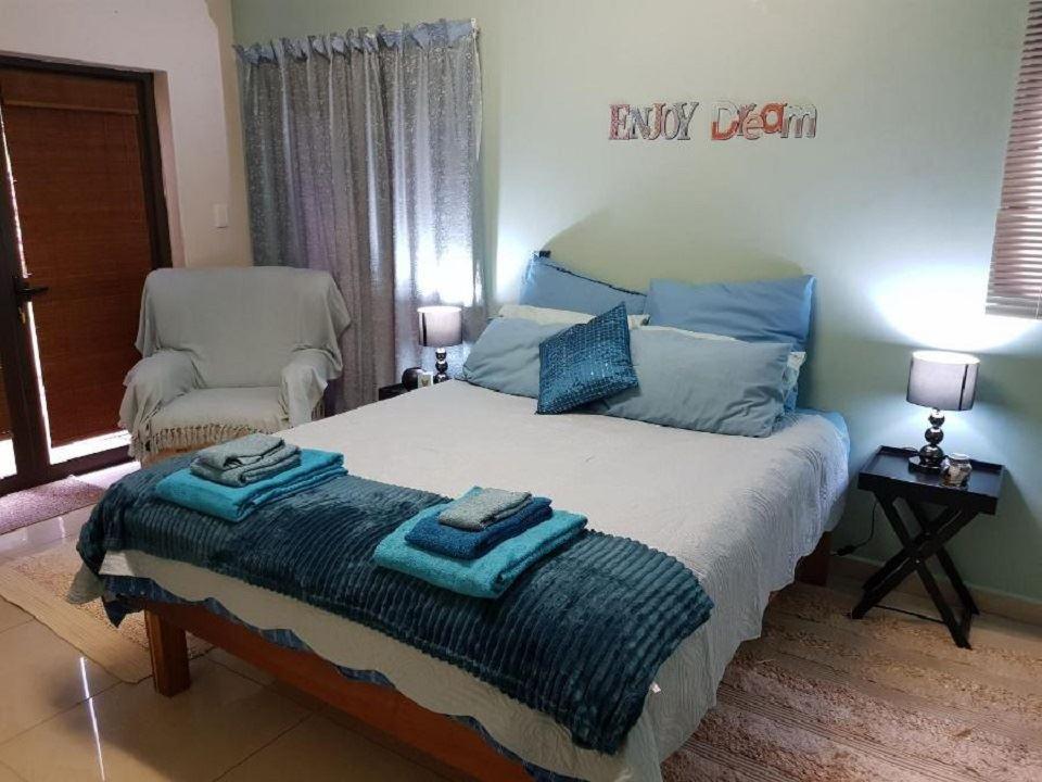 77 on Erica | Accommodation Heatherlands