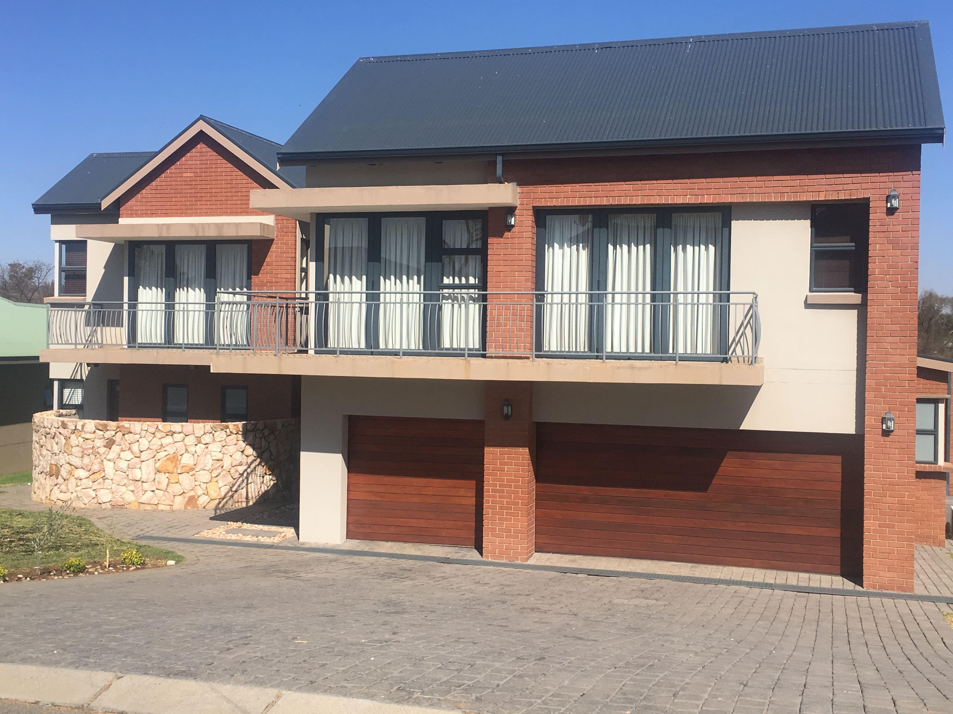 Parys Golf & Country Estate 2951 Affordable Deals Book Self