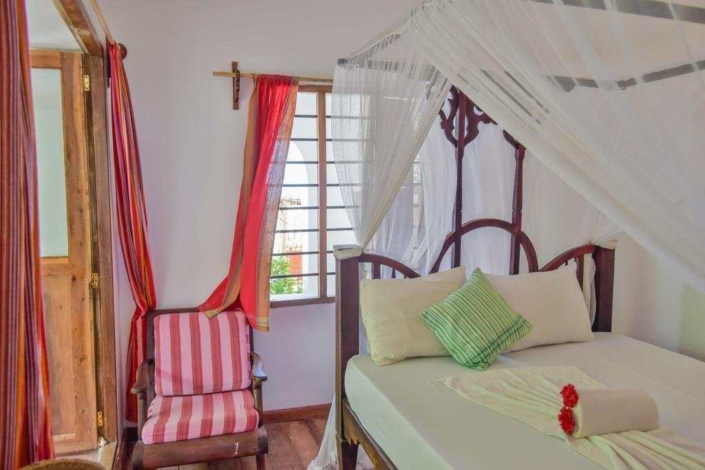 Meliks Hotel | Hilliard Accommodation