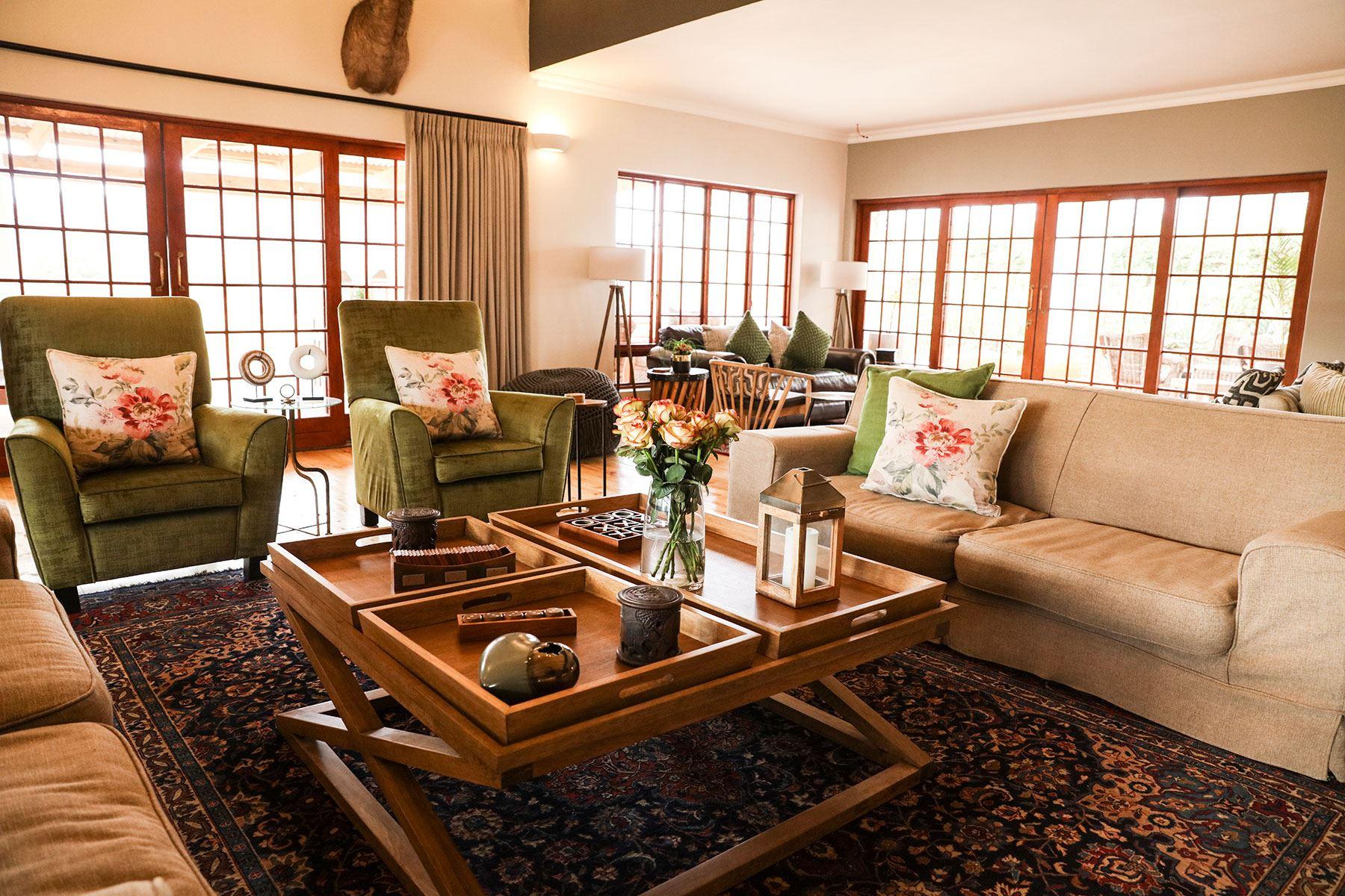 Royal Karoo Hunting Lodge | Accommodation Steytlerville
