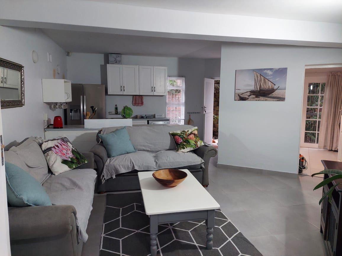 Black Rock Lagoon 3 bedroom garden flat | Accommodation Scottburgh