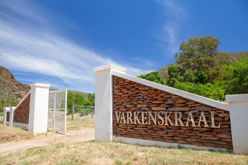 Varkenskraal Farm | De Rust Accommodation