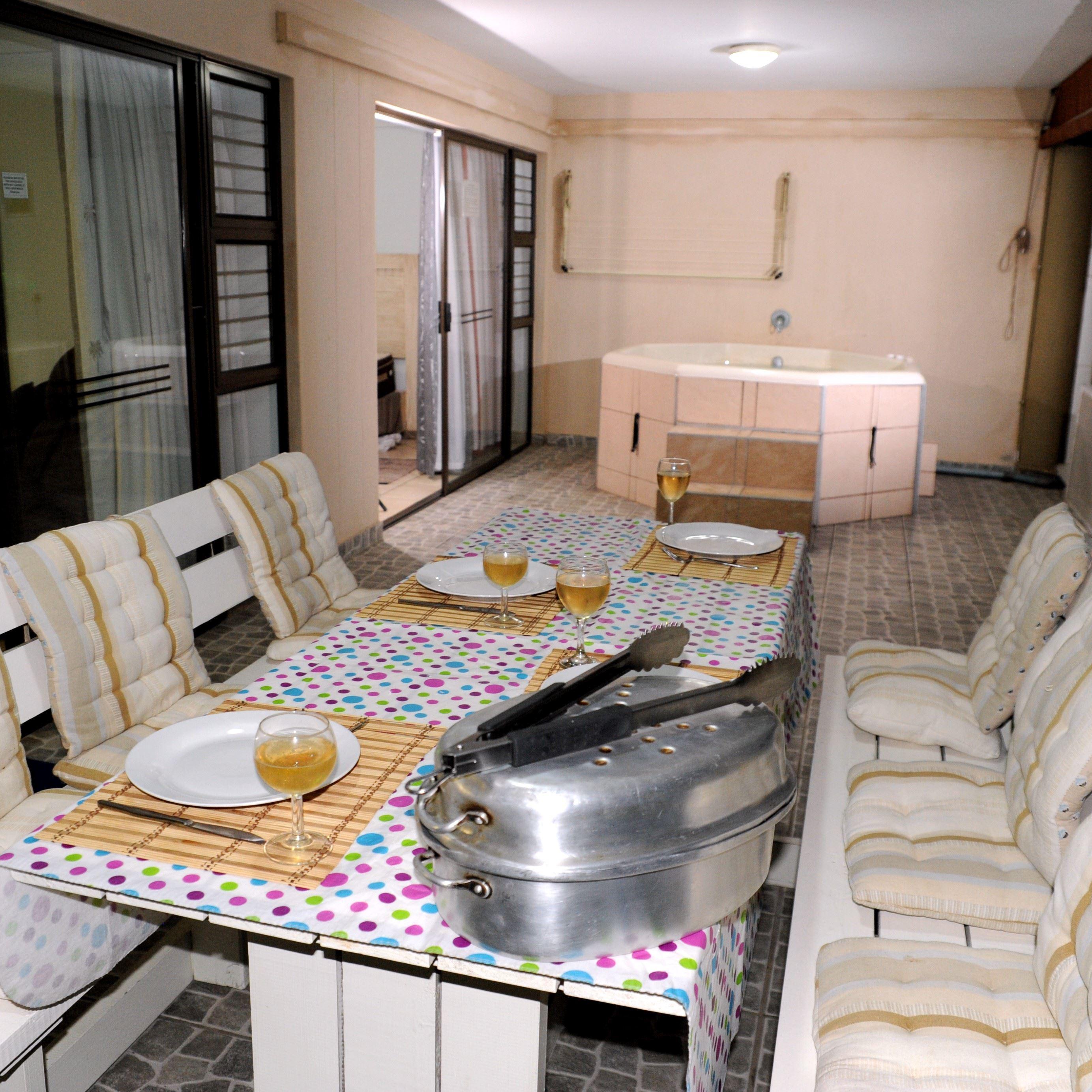 Nautilus Grove 8