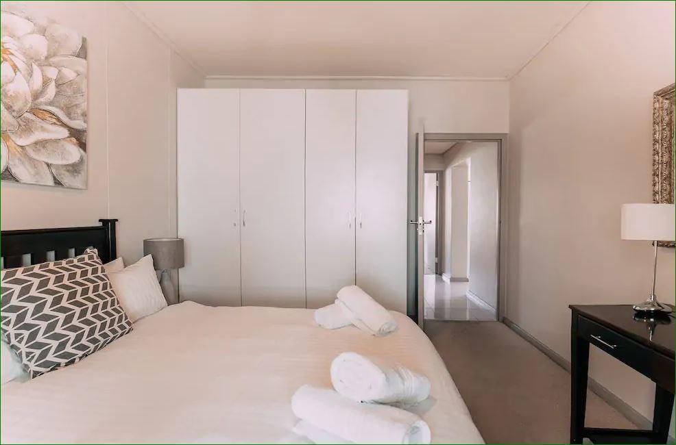 905 Flatrock | Cape Town Accommodation