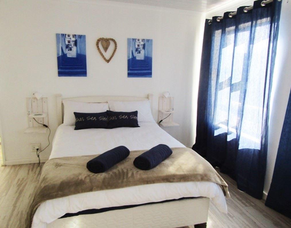 Stephanie 15 | Struisbaai Accommodation