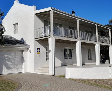 Hermanus Beach Villa And Cottages