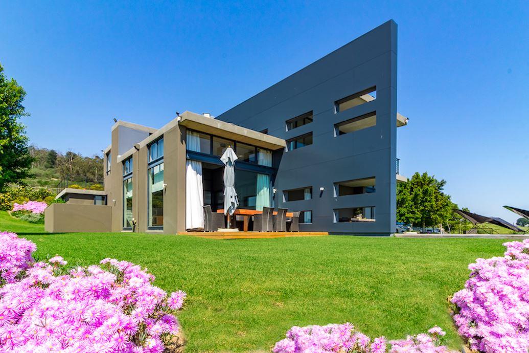 Stunning Wine Farm Villa | Accommodation Kuils River