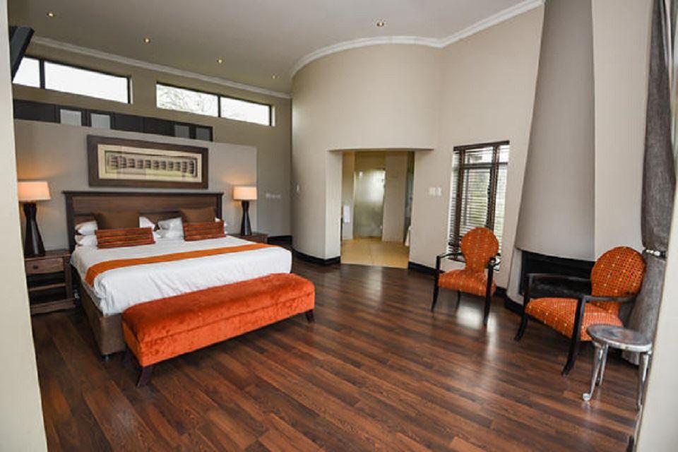 Legend Luxury Suite 208C | Accommodation Doorndraai Dam Nature Reserve