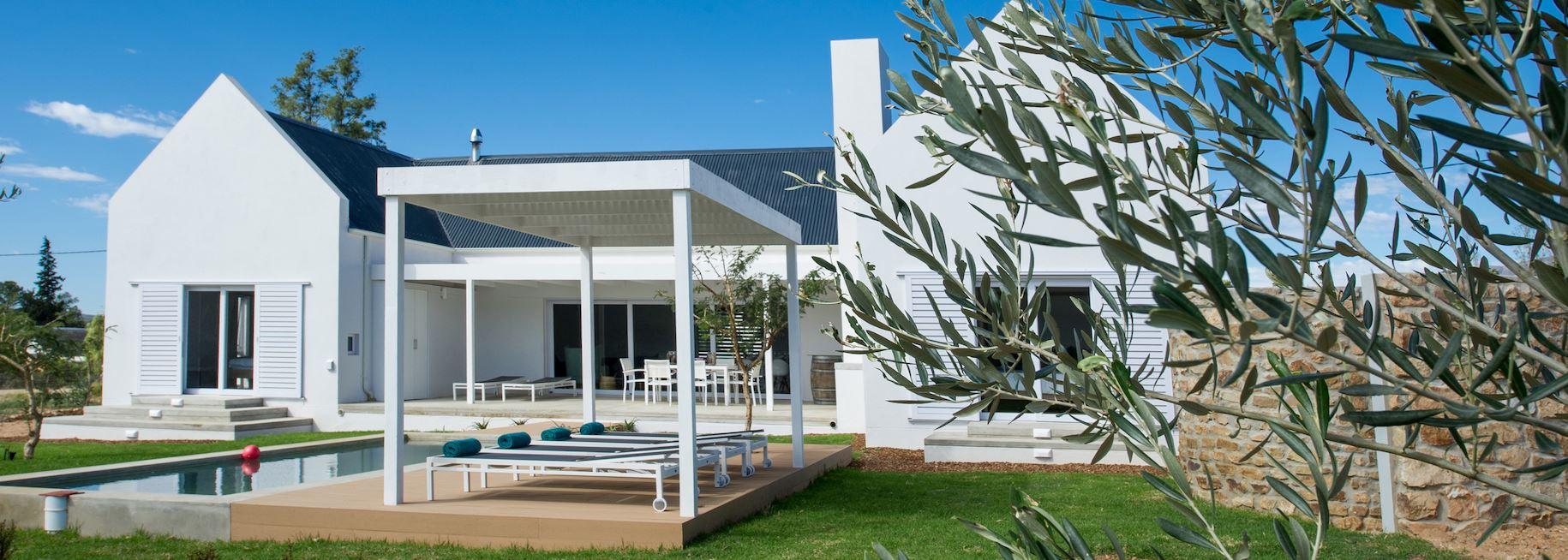 Lucky Crane Villas | Accommodation McGregor