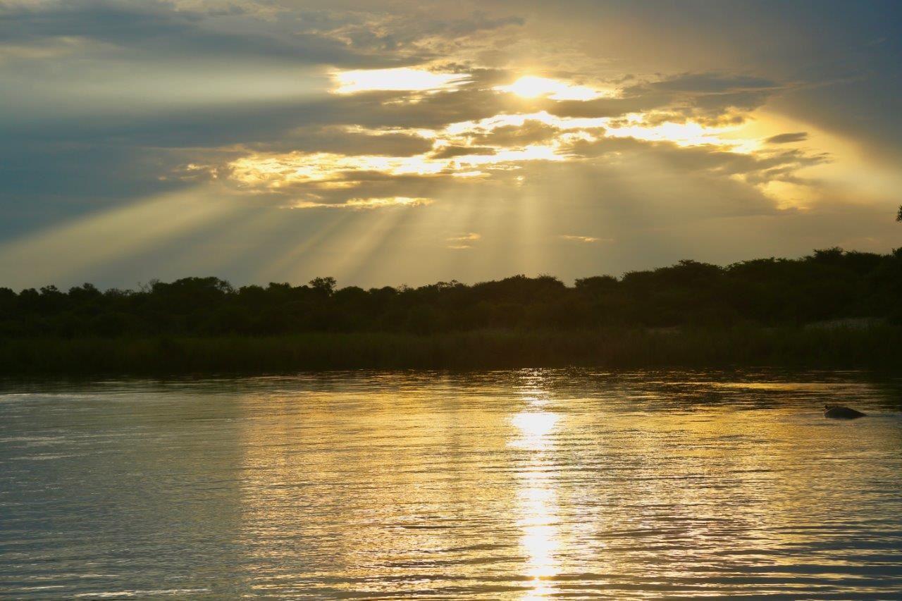 Rainbow River Lodge | Accommodation Divundu