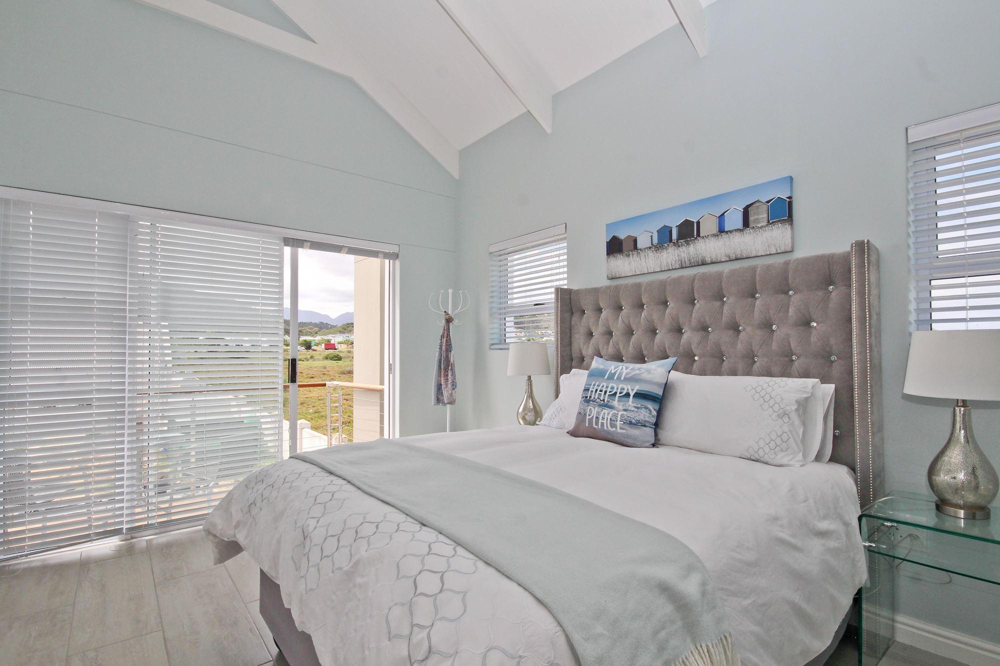 Heavenly Breeze | Accommodation Sandbaai