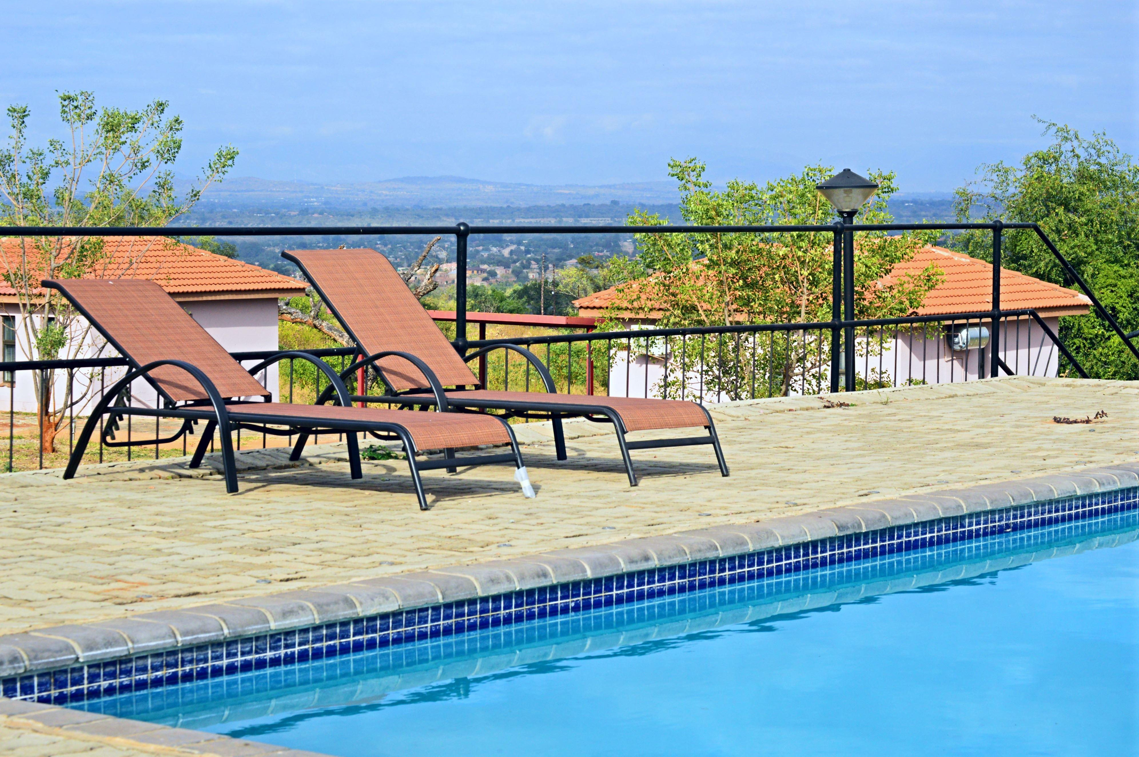 Royal Khalanga Lodge
