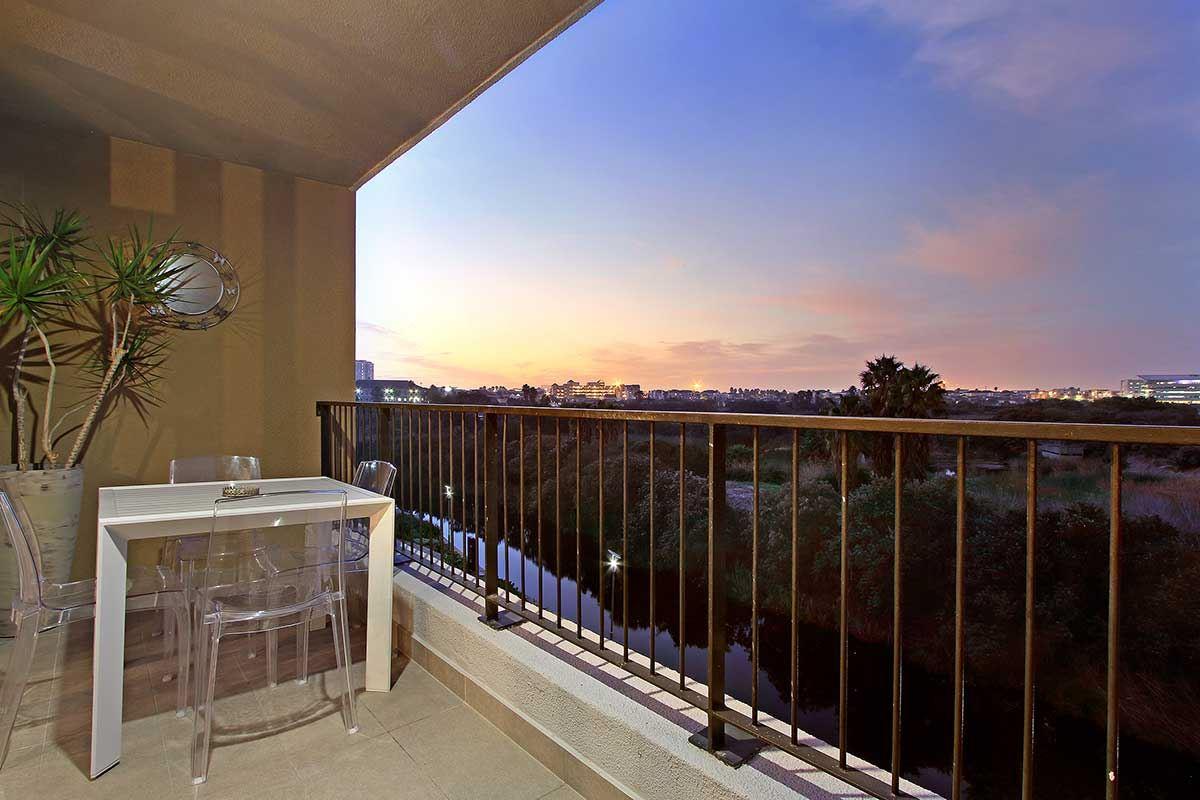 Waters Edge 219 | Accommodation Century City