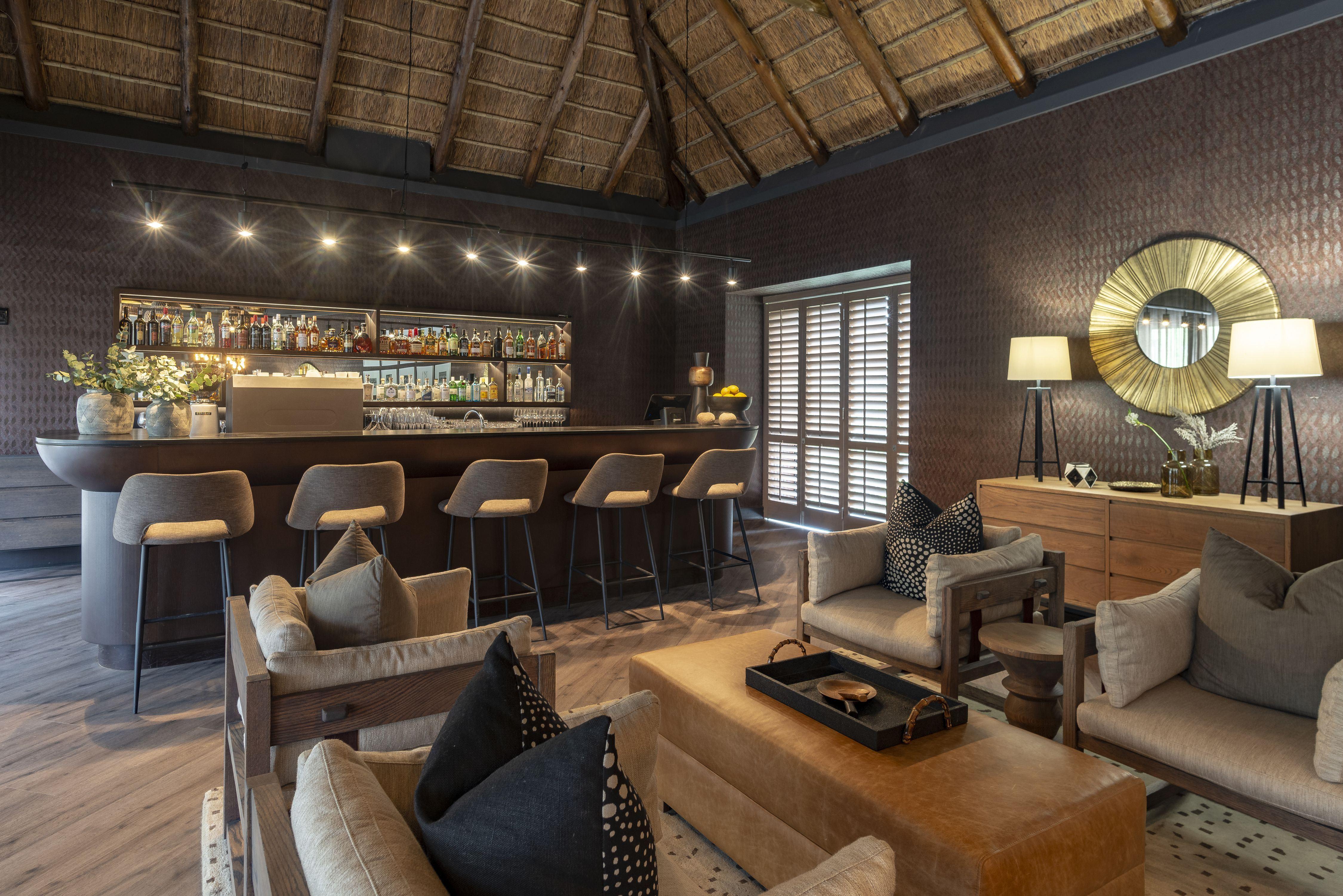 Stay at Shamwari Eagles Crag