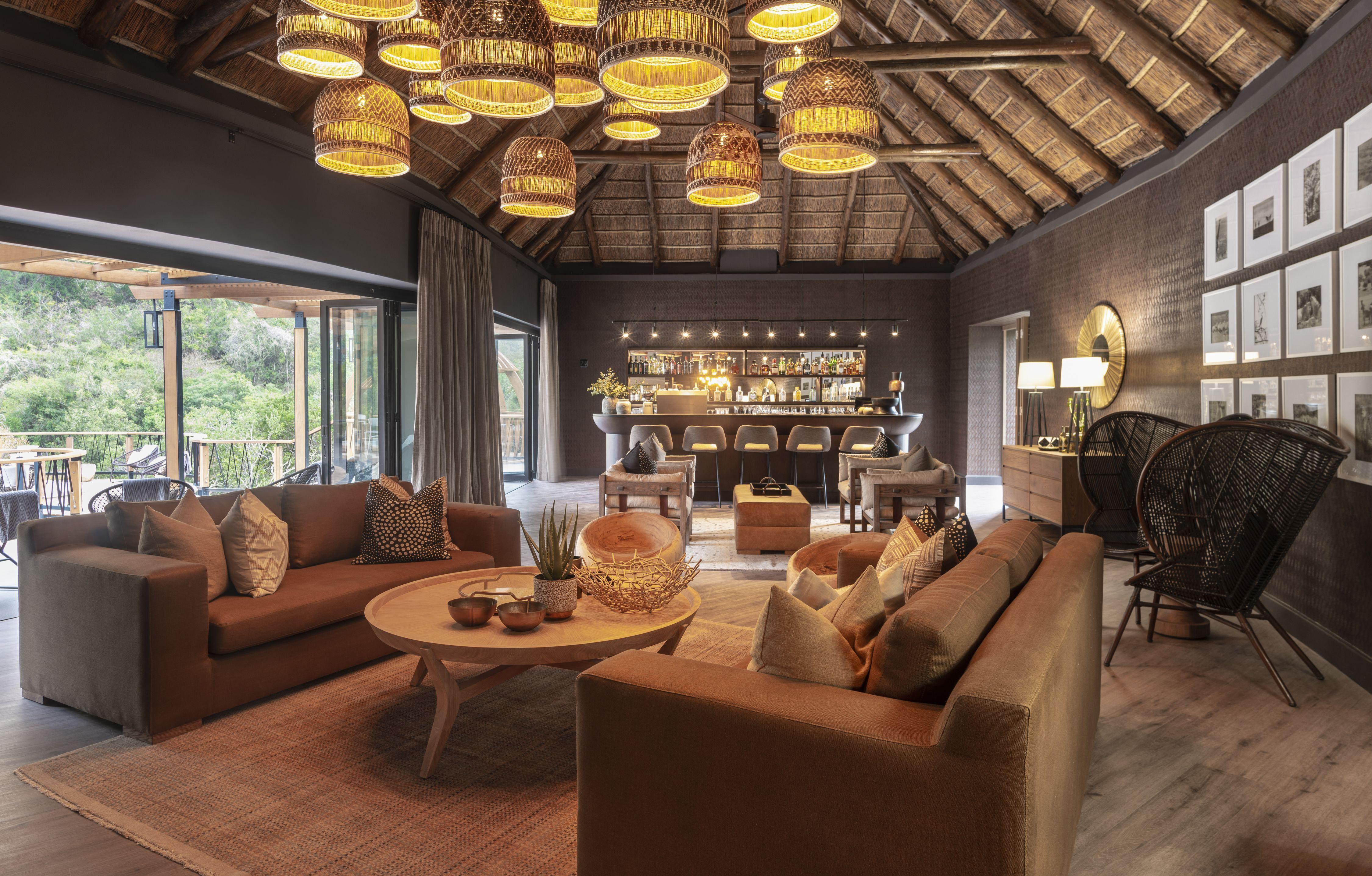 Stay at Shamwari Eagles Crag