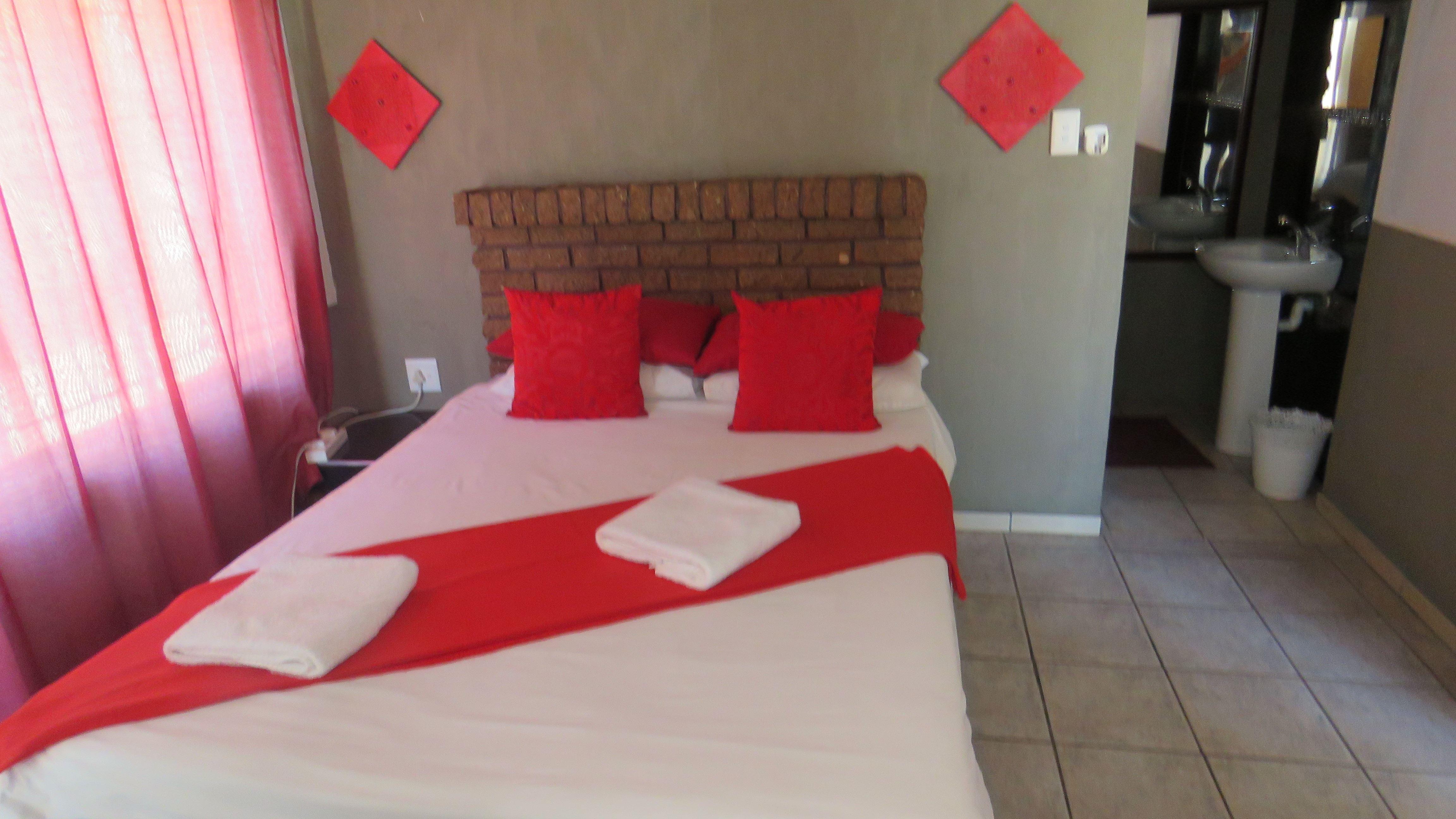 Tahiti Guesthouse & Restaurant | Accommodation Mariental