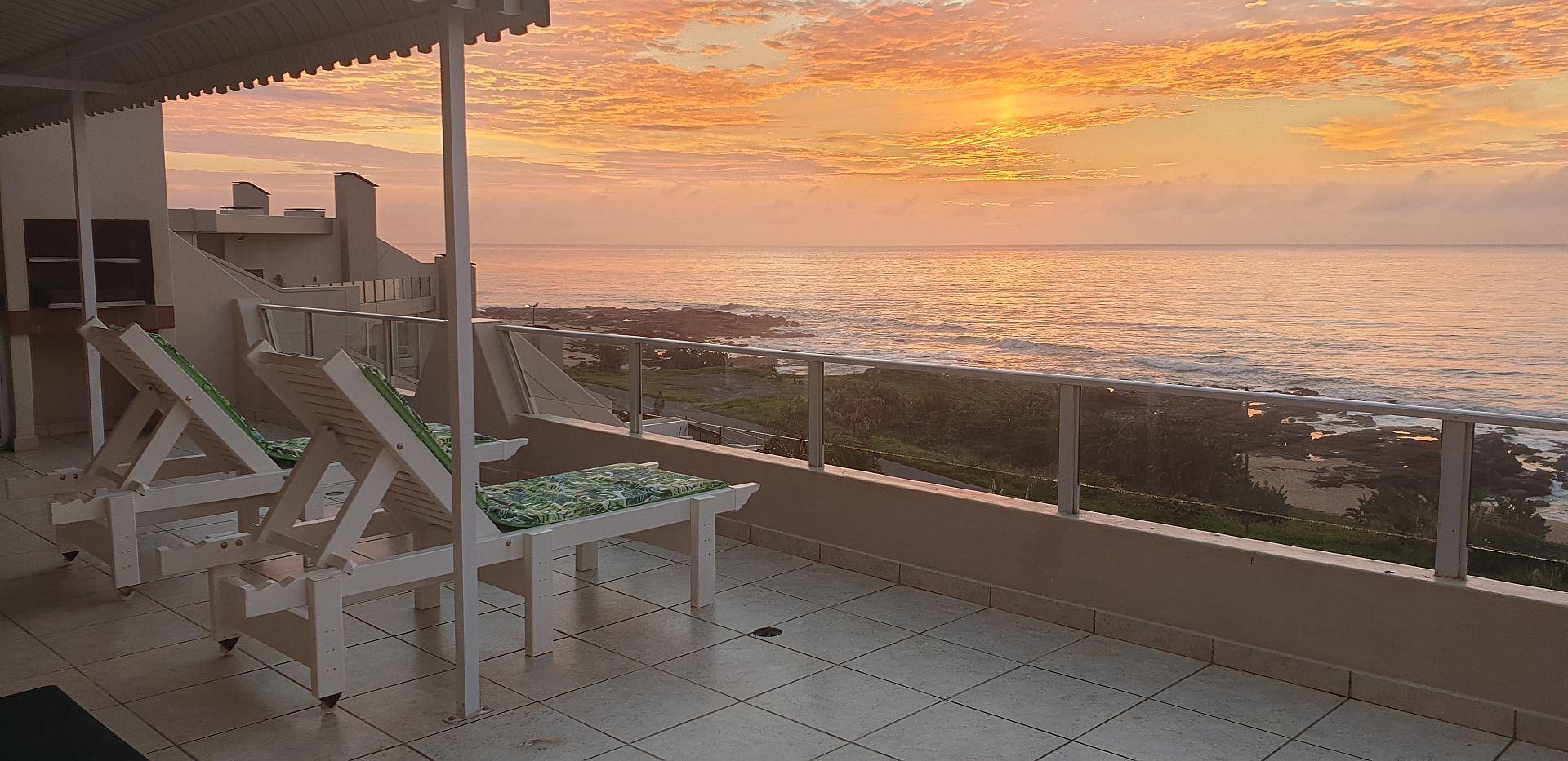 Libra Holiday Penthouse No 7 | Manaba Beach Accommodation