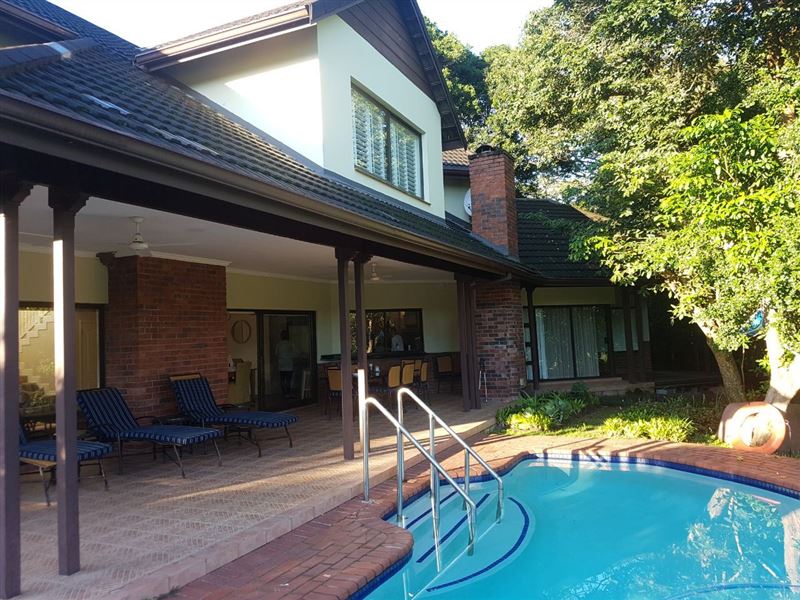 Front entrance to the 4 bedroom Villa