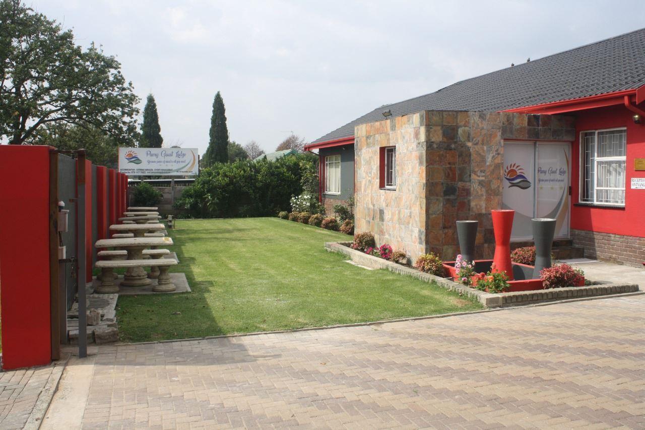 Pamy Guest Lodge | Ermelo Accommodation