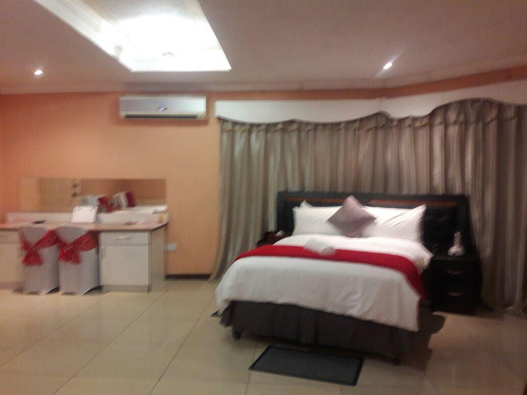 Barbie's Bed & Breakfast | Accommodation Tlokweng