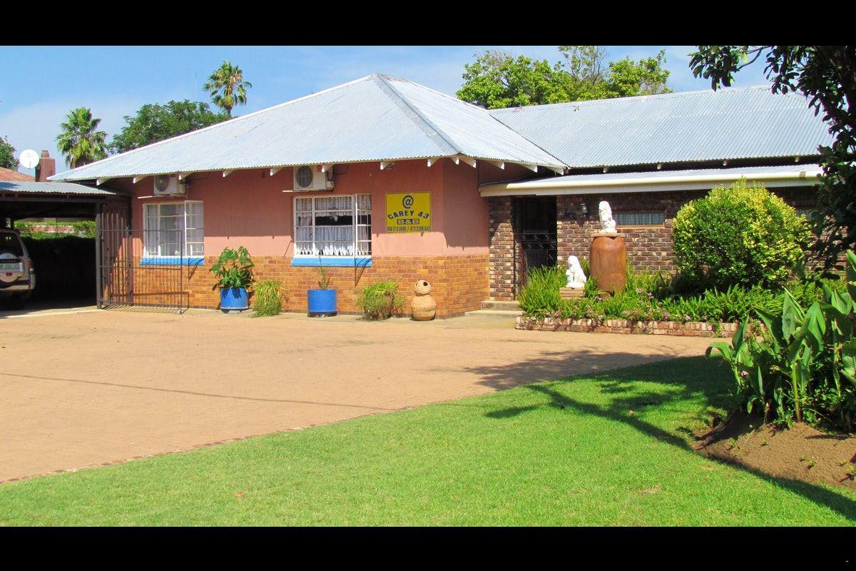 Carey 43 Bed & Breakfast | Accommodation Bothaville