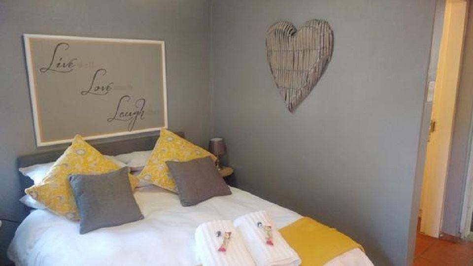 Love Joy Peace Cottage | Groenkloof Accommodation