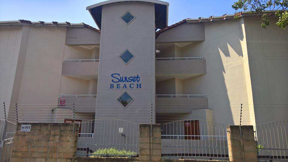 Sunset Beach A | Uvongo Accommodation