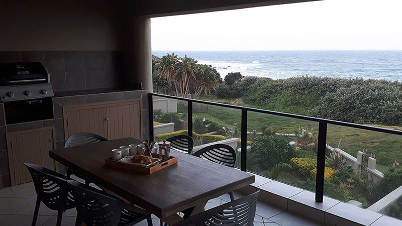 Dining © Holidays 4 U (Pty) Ltd