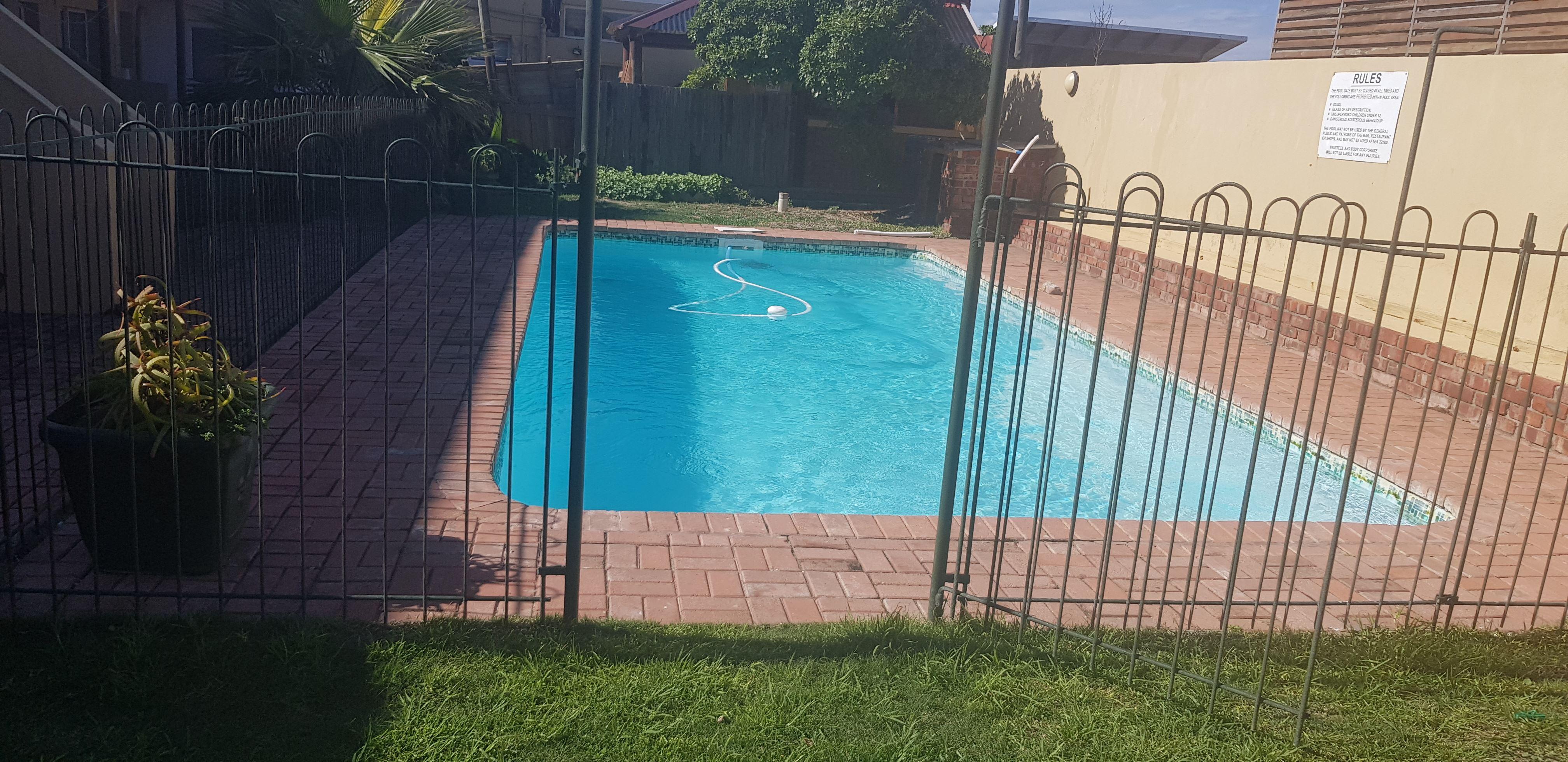 Spacious Studio-200M from Beach | Cape St Francis Specials