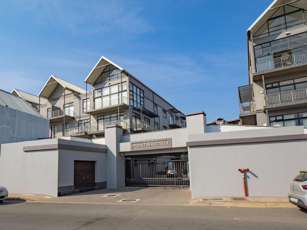 B 16 Point Bastille | Accommodation Point