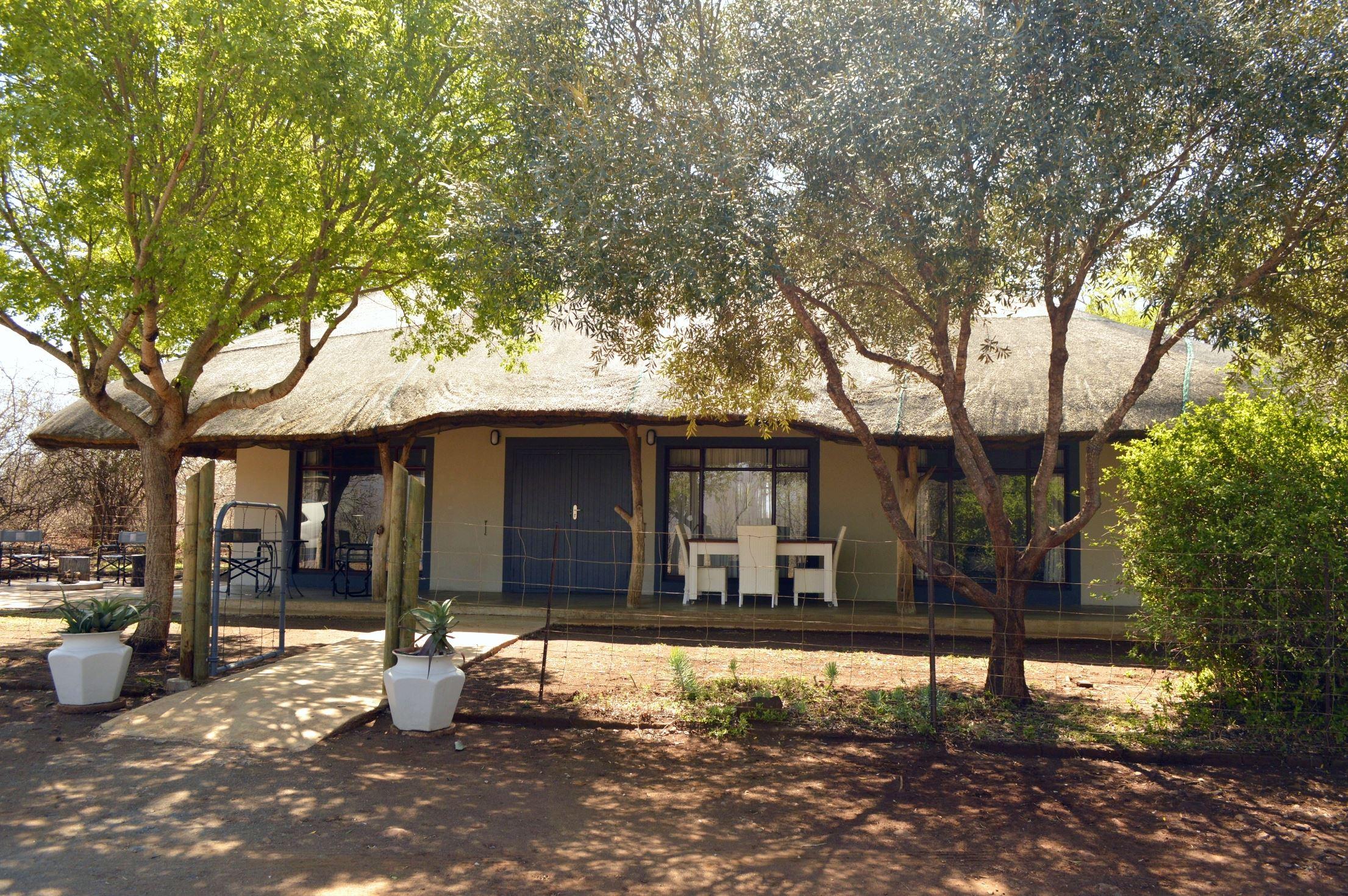 White Elephant UmKhaya Cottage | Pongola Game Reserve Hotels