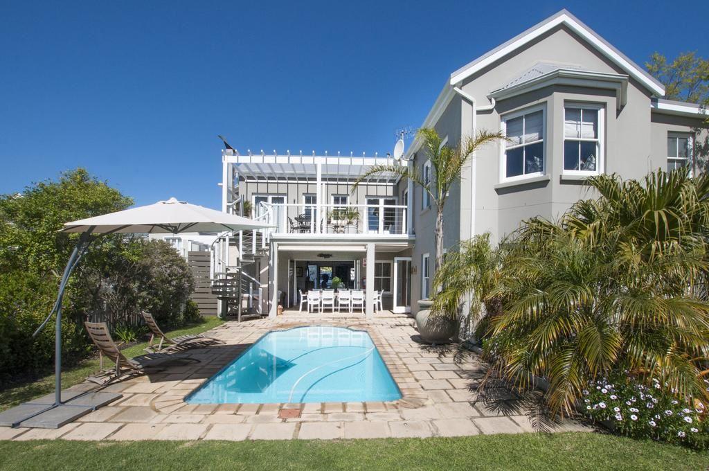 Cedar House - P30 | Self-catering Thesen Island
