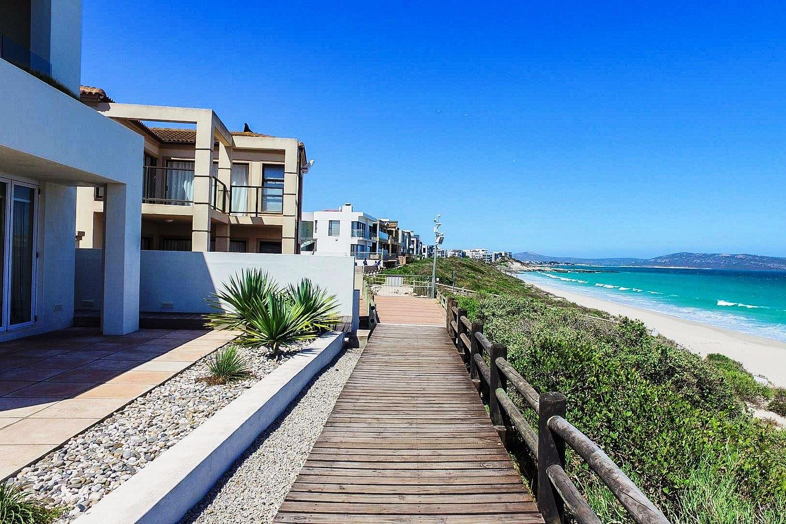 Tenos Manor | Calypso Beach Accommodation