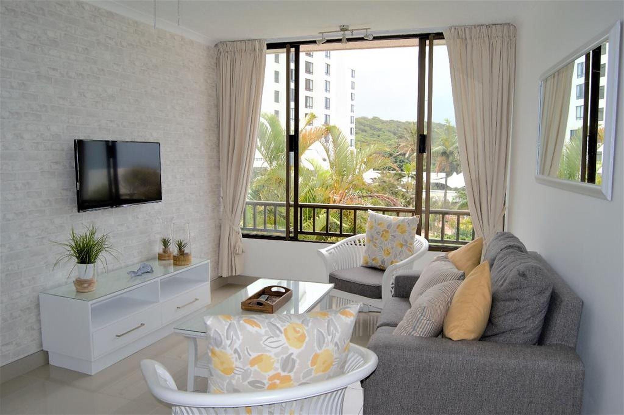 Accommodation at Breakers Modern Apartment