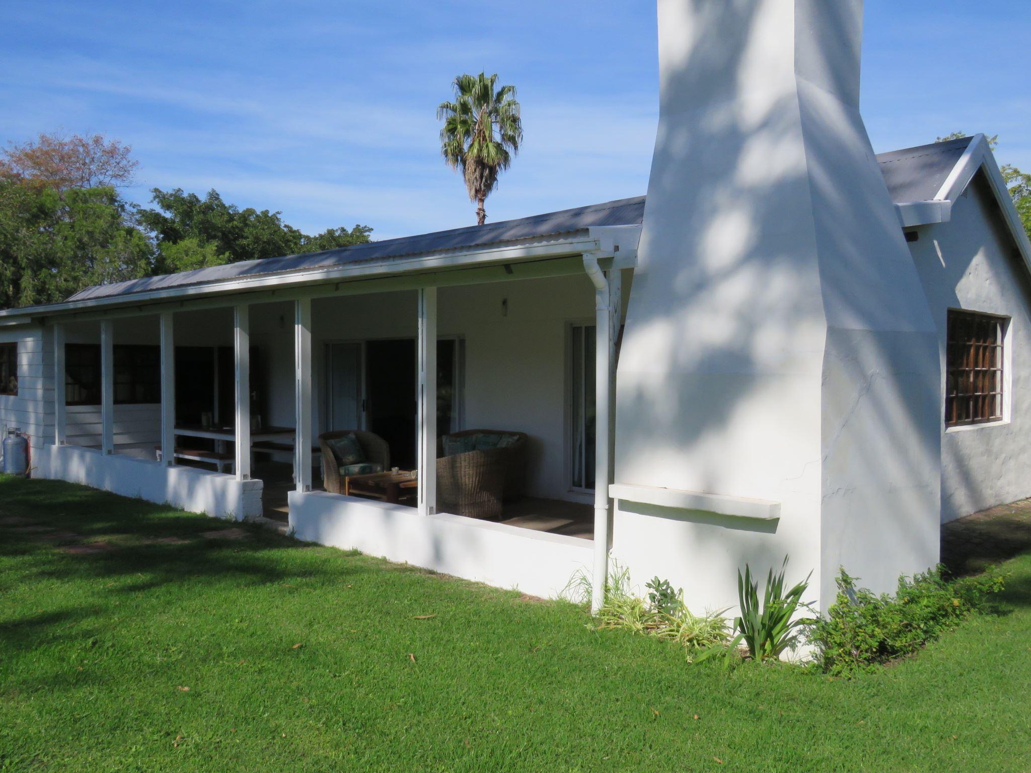 Mountain View Farmhouse | The Crags Accommodation