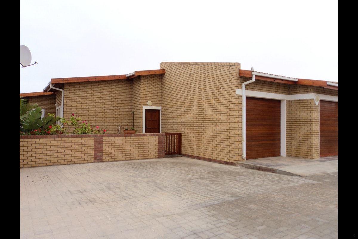 Victoria Court 15 | Hentiesbaai Accommodation