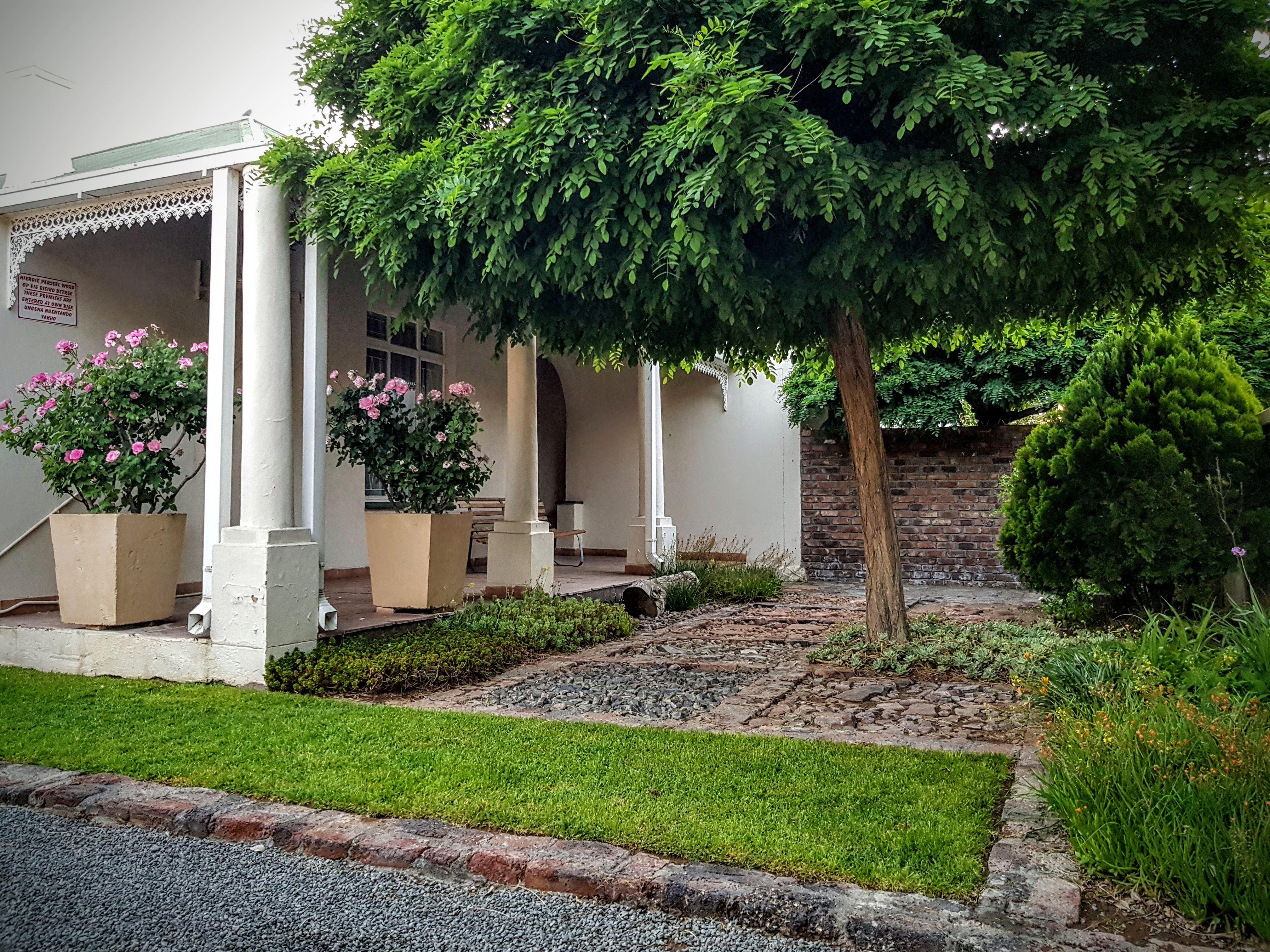 Dorpshuis Guesthouse | Accommodation De Aar