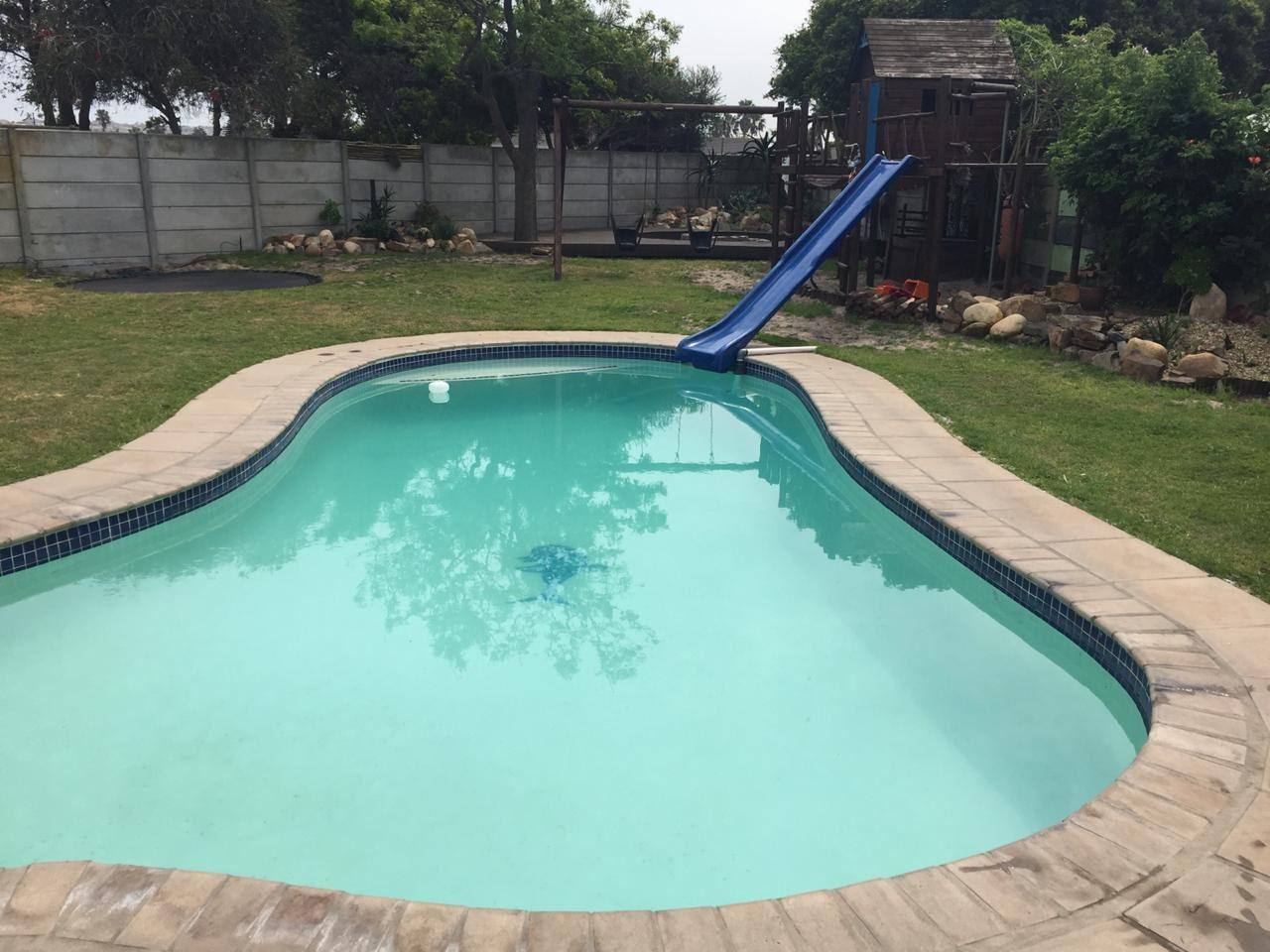 A Few Blocks Away Budget Deals and Offers Book Now!