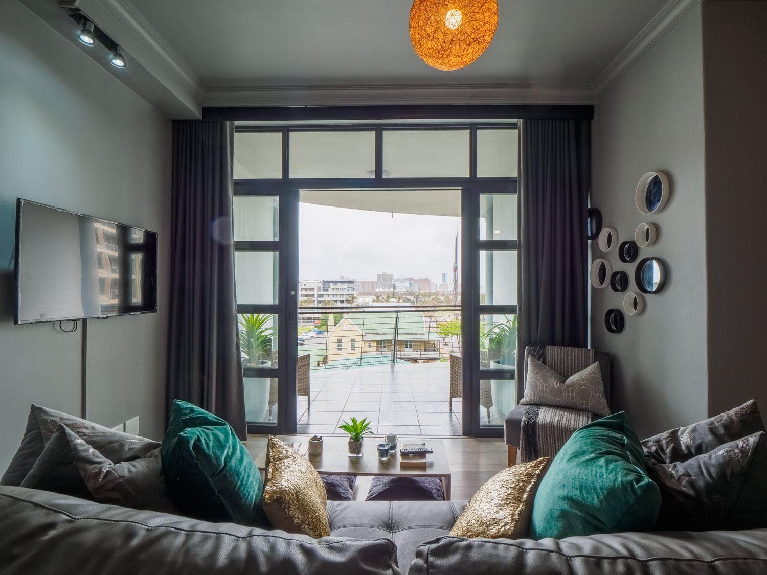 2 Sleeper with King Bed @ Unit 44 Point Watefront