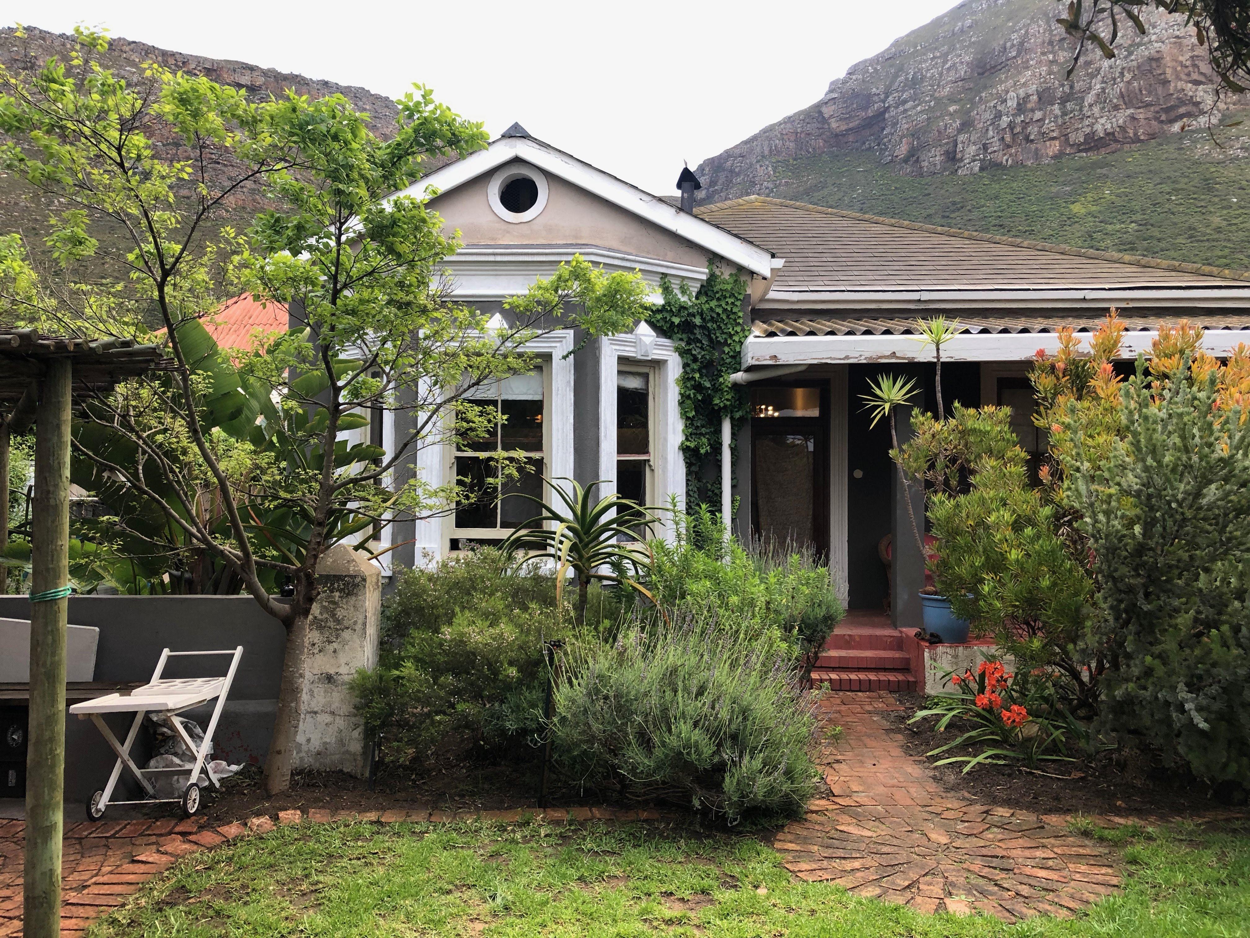 Muizenberg Farmhouse-Style Holiday House | Accommodation Muizenberg