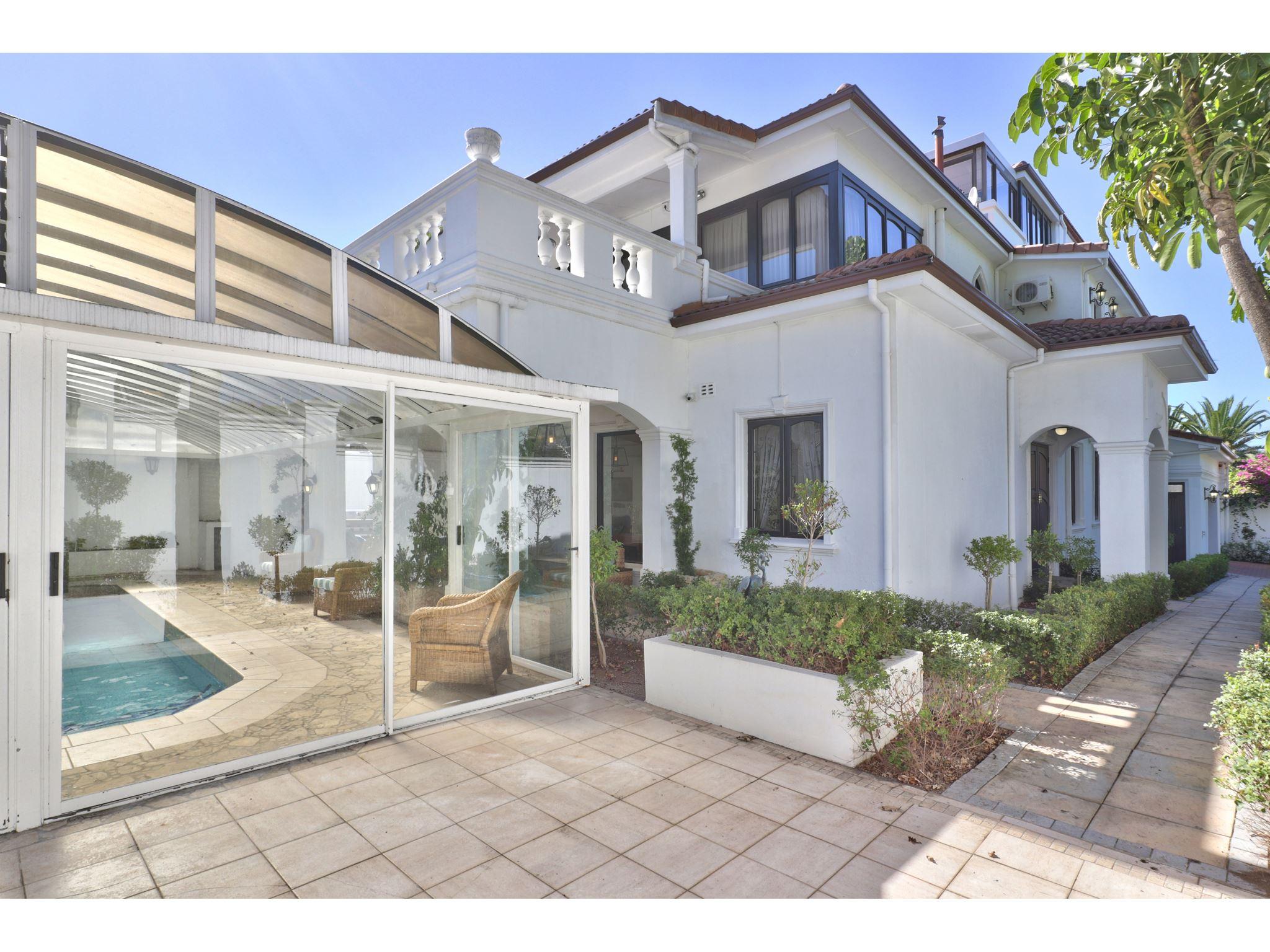 The Questenberg Boutique Guest House | Claremont Accommodation