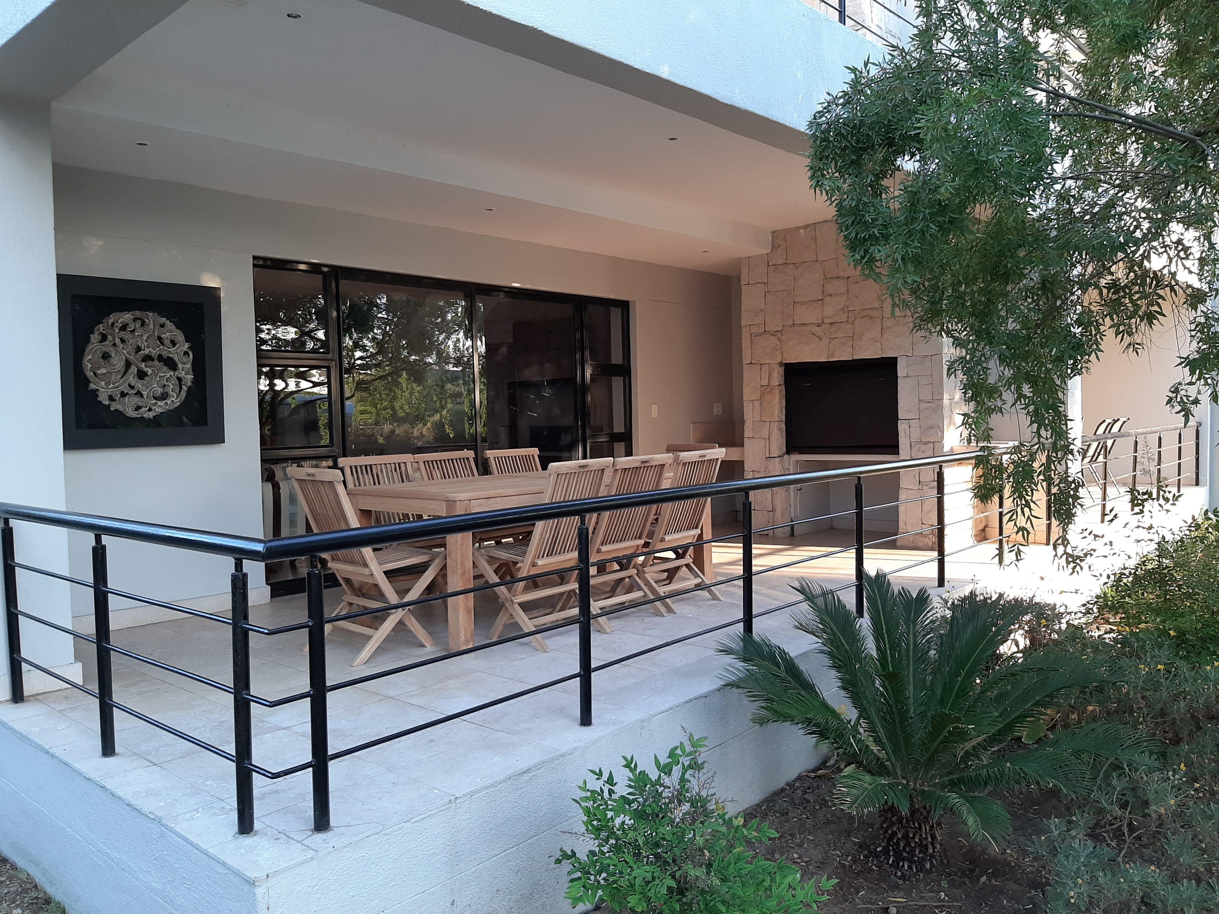 Pearl Valley Atolosa