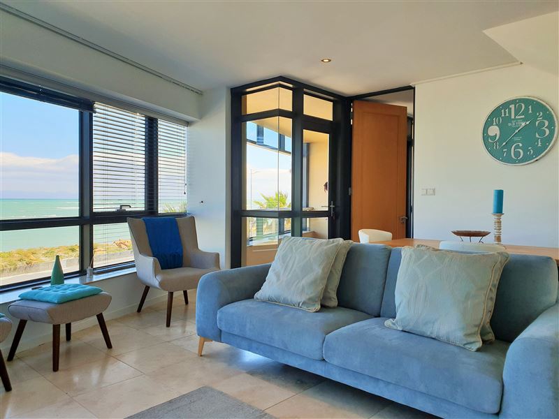 Lounge area