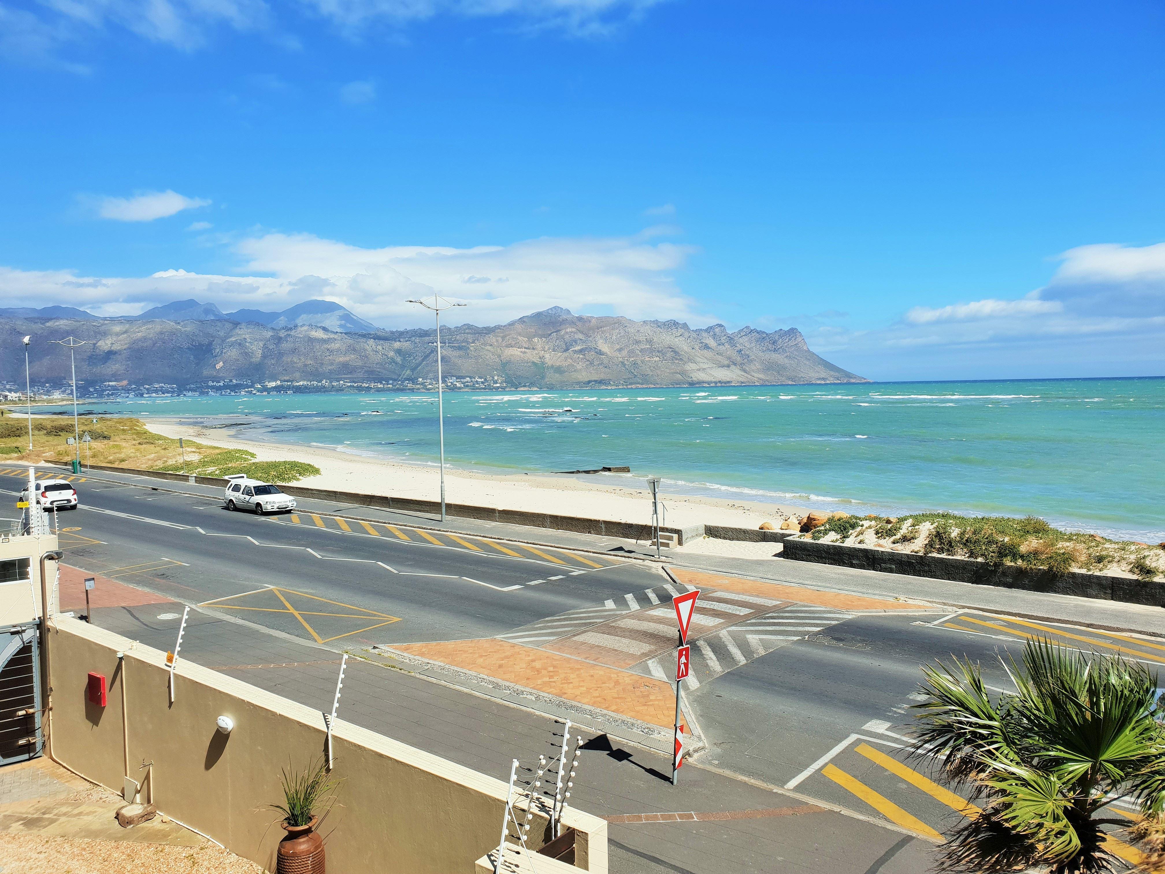 Atlantica Views | Self-catering Strand